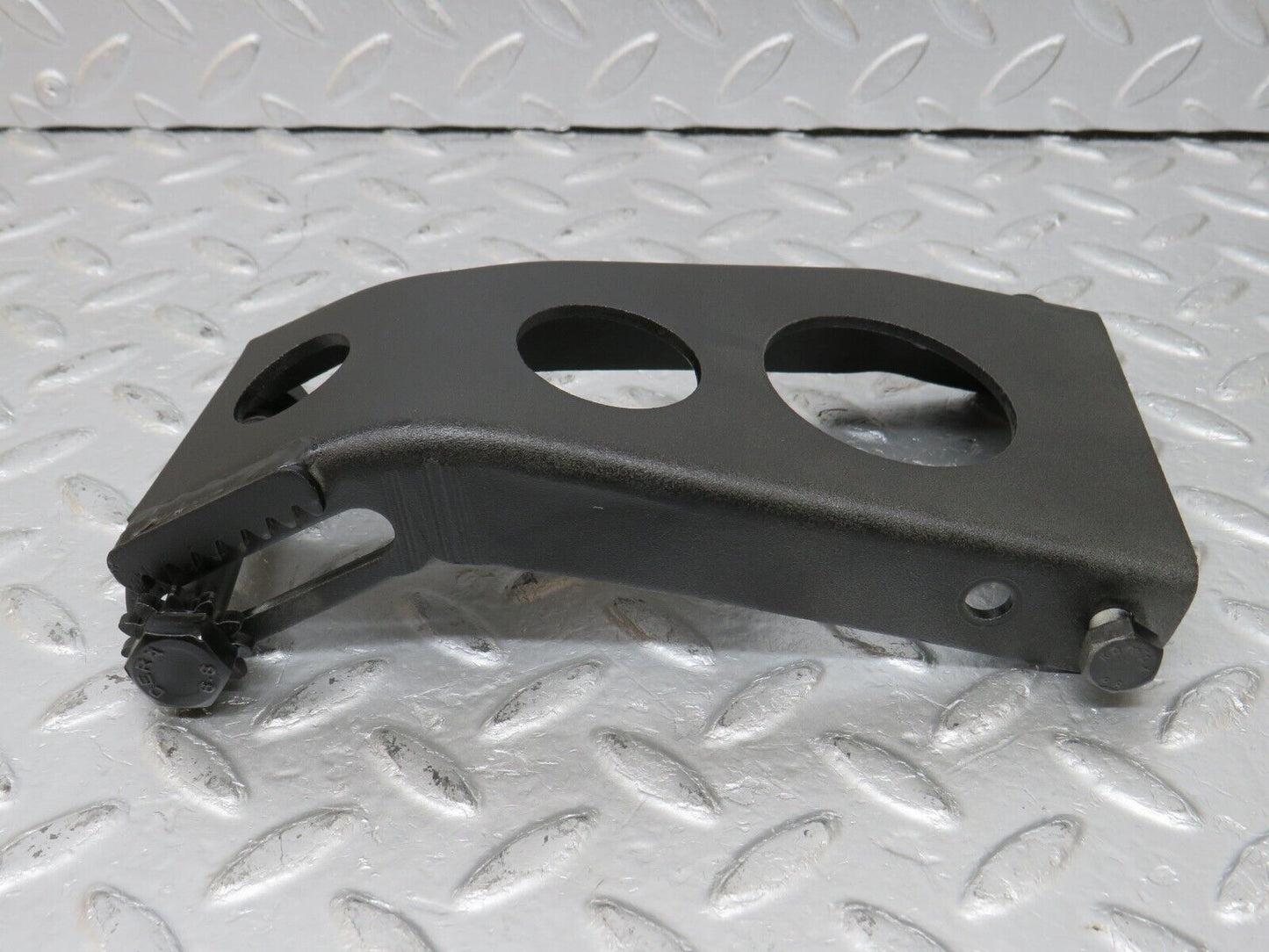 34587 Mercedes-Benz C126 380SEC Coupe Alternator Generator Bracket