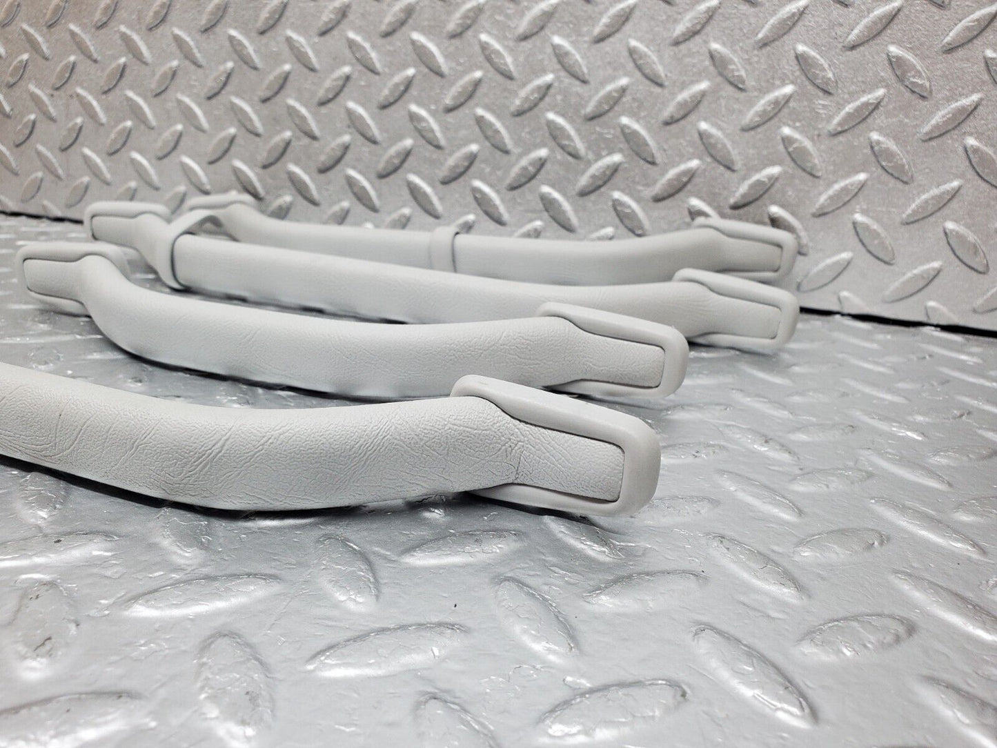 44822 Mercedes-Benz W124 220E Interior Roof Grab Handle Set Grey