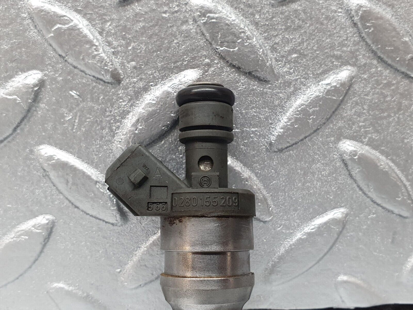 42373 Mercedes-Benz R129 320SL Coupe Fuel Injector Bosch 0000787323 0280155209