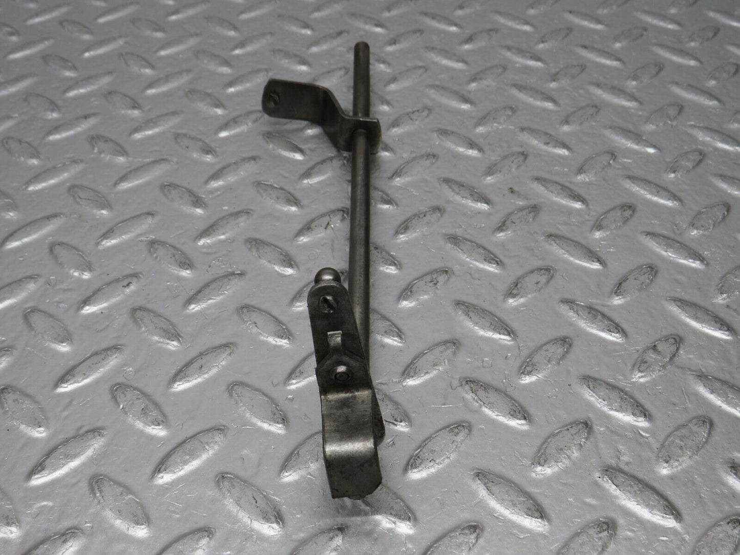 32784 Mercedes-Benz C107 R107 350 V8 Accelerator Pedal Linkage