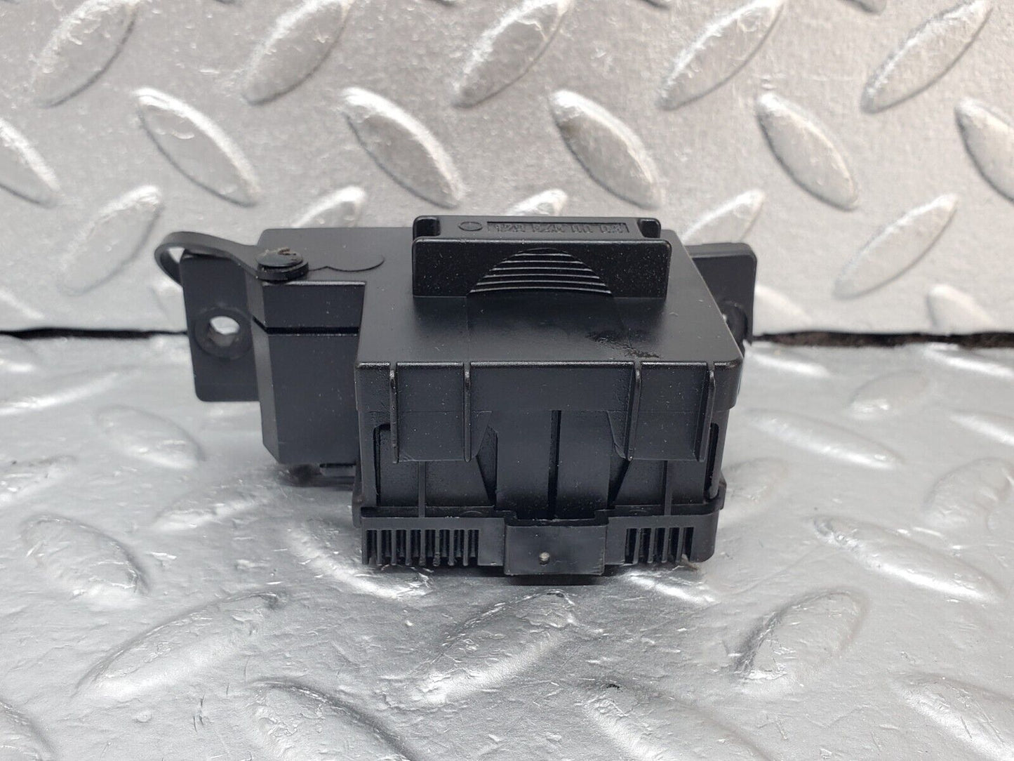 44936 Mercedes-Benz R129 300SL Coupe Diagnostic Connector 1295455540 1295450003