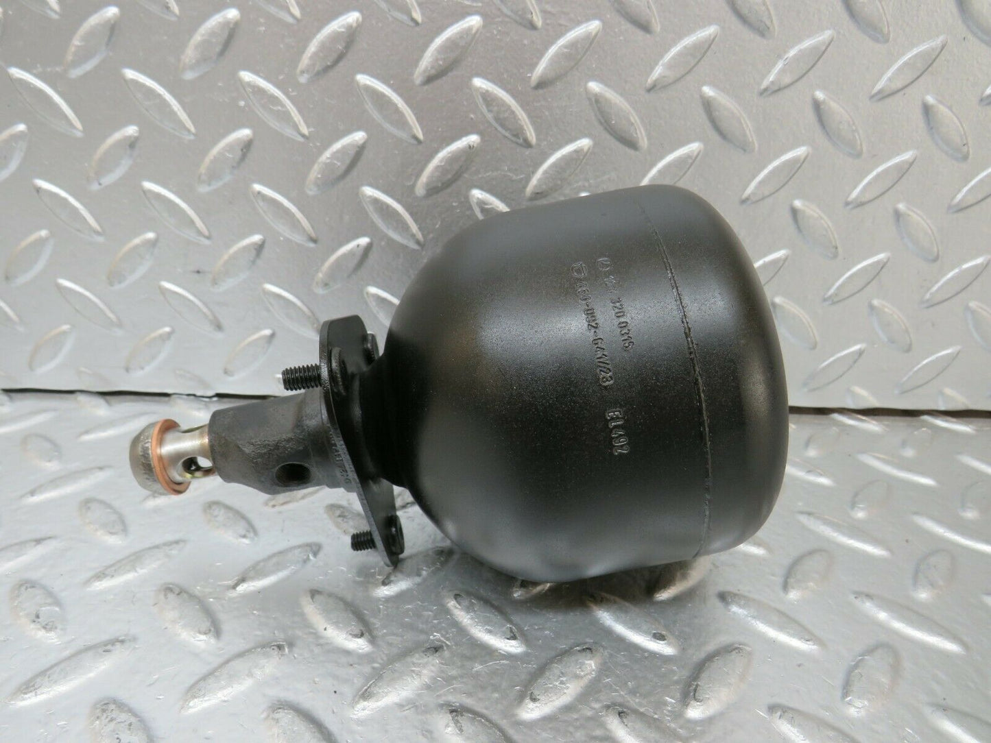 24217 Mercedes-Benz S124 220TE Wagon Rear Suspension Sphere 1243200315