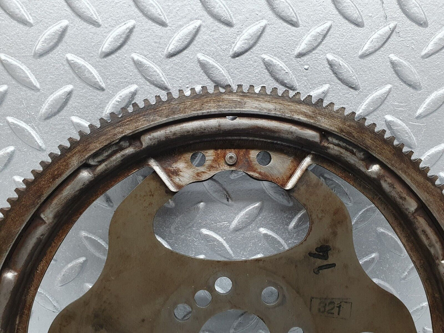 41203 Mercedes-Benz W126 300SE Flywheel Starter Ring With Bolts 1020320606