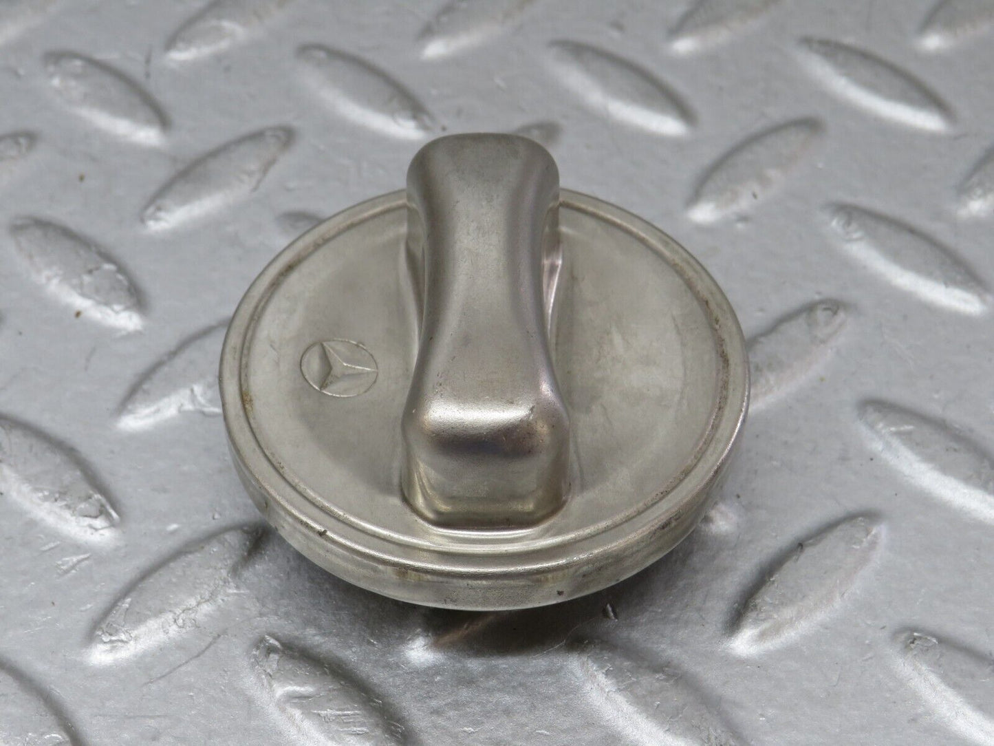 36335 Mercedes-Benz W126 420SE Fuel Tank Cap 1244700005