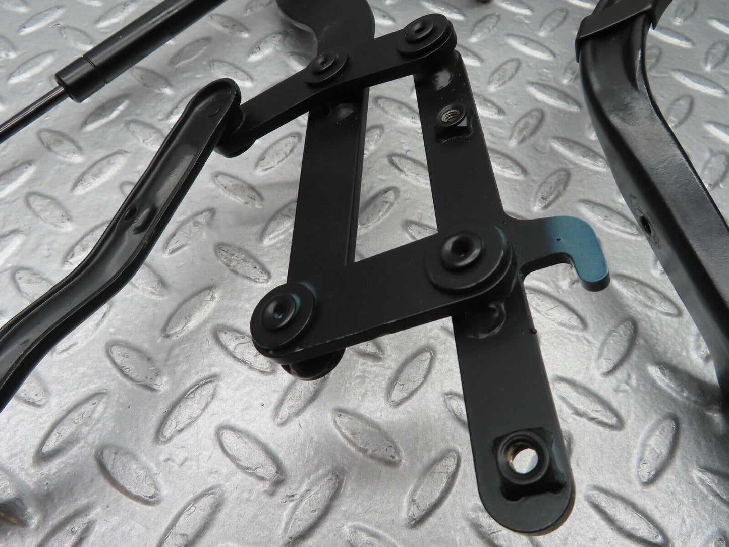 19989 Mercedes-Benz R129 300SL Coupe Trunk Boot Soft Top Hinge & Gas Strut Right Side