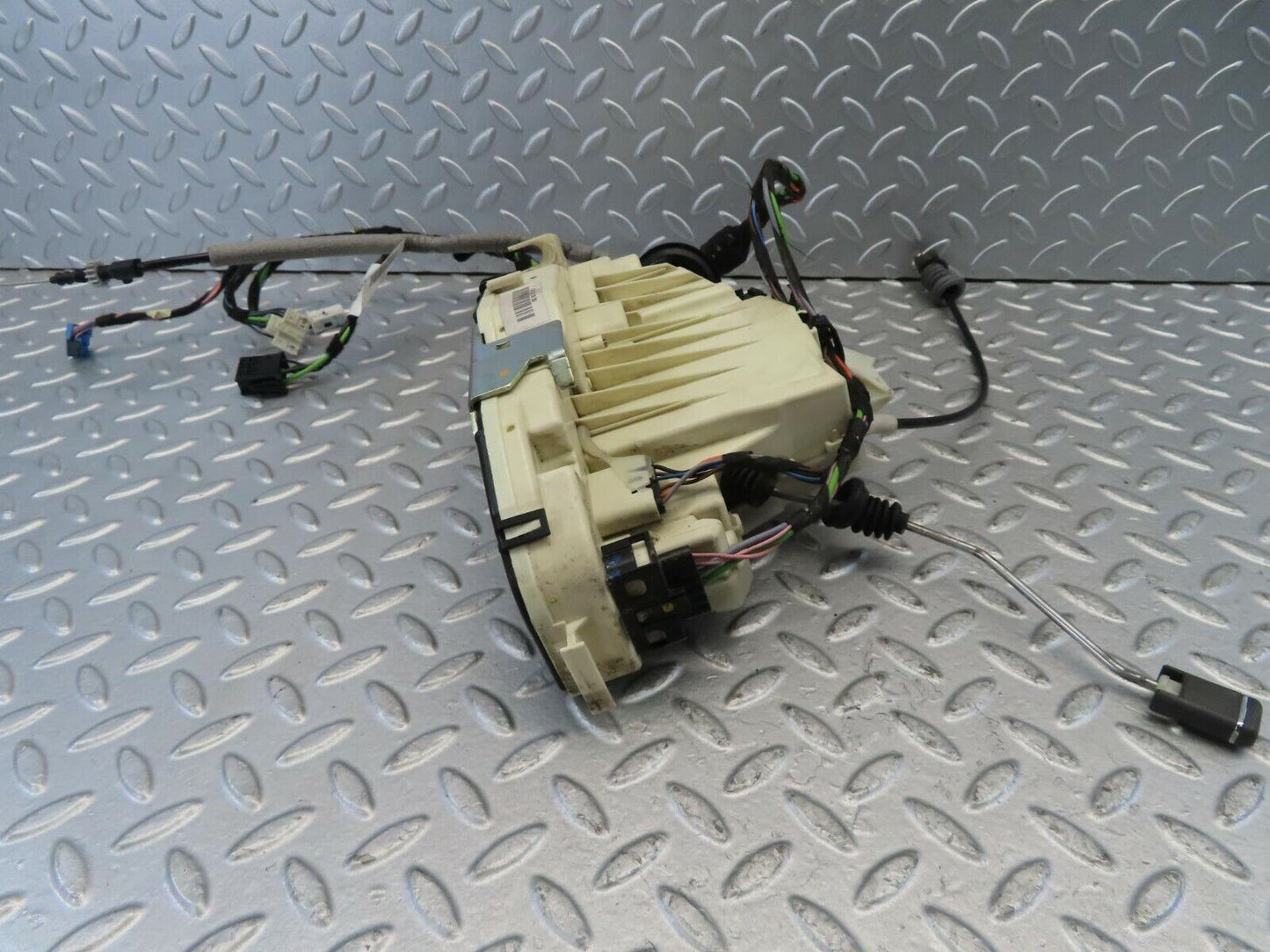 11175 Mercedes-Benz W221 S320 Rear Left Soft Close Door Lock 2217302935