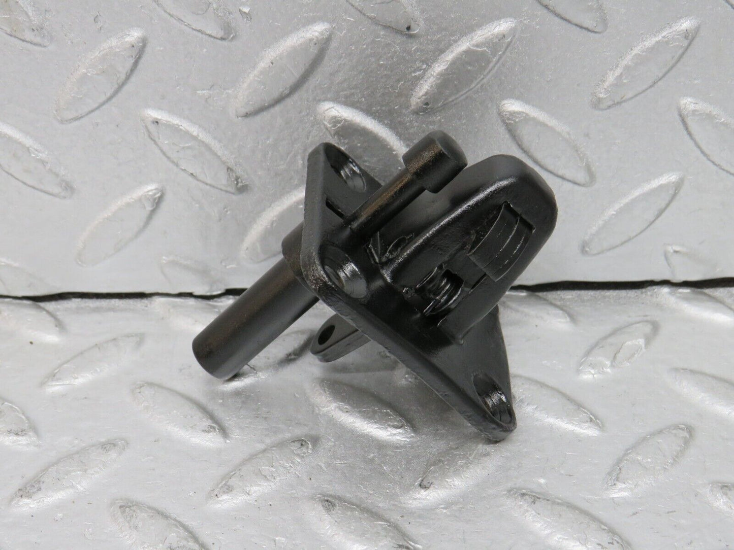 37345 Mercedes-Benz W109 300SEL Bonnet Lock Latch