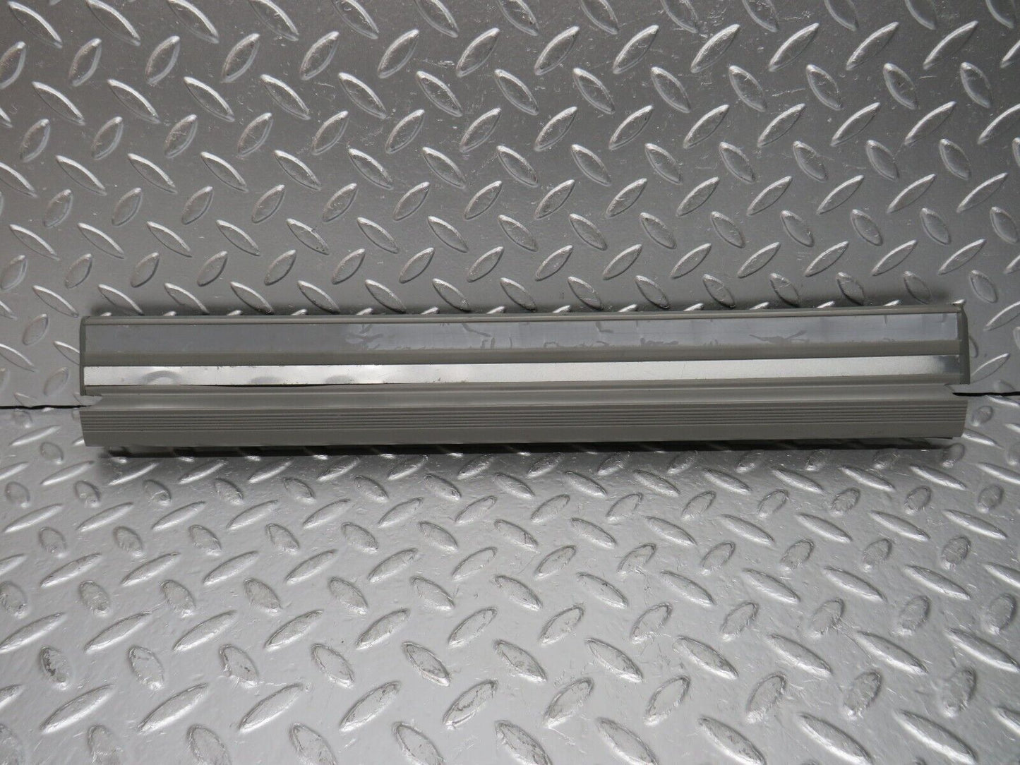 30446 Mercedes-Benz W124 230E Rear Left Door Sill Trim