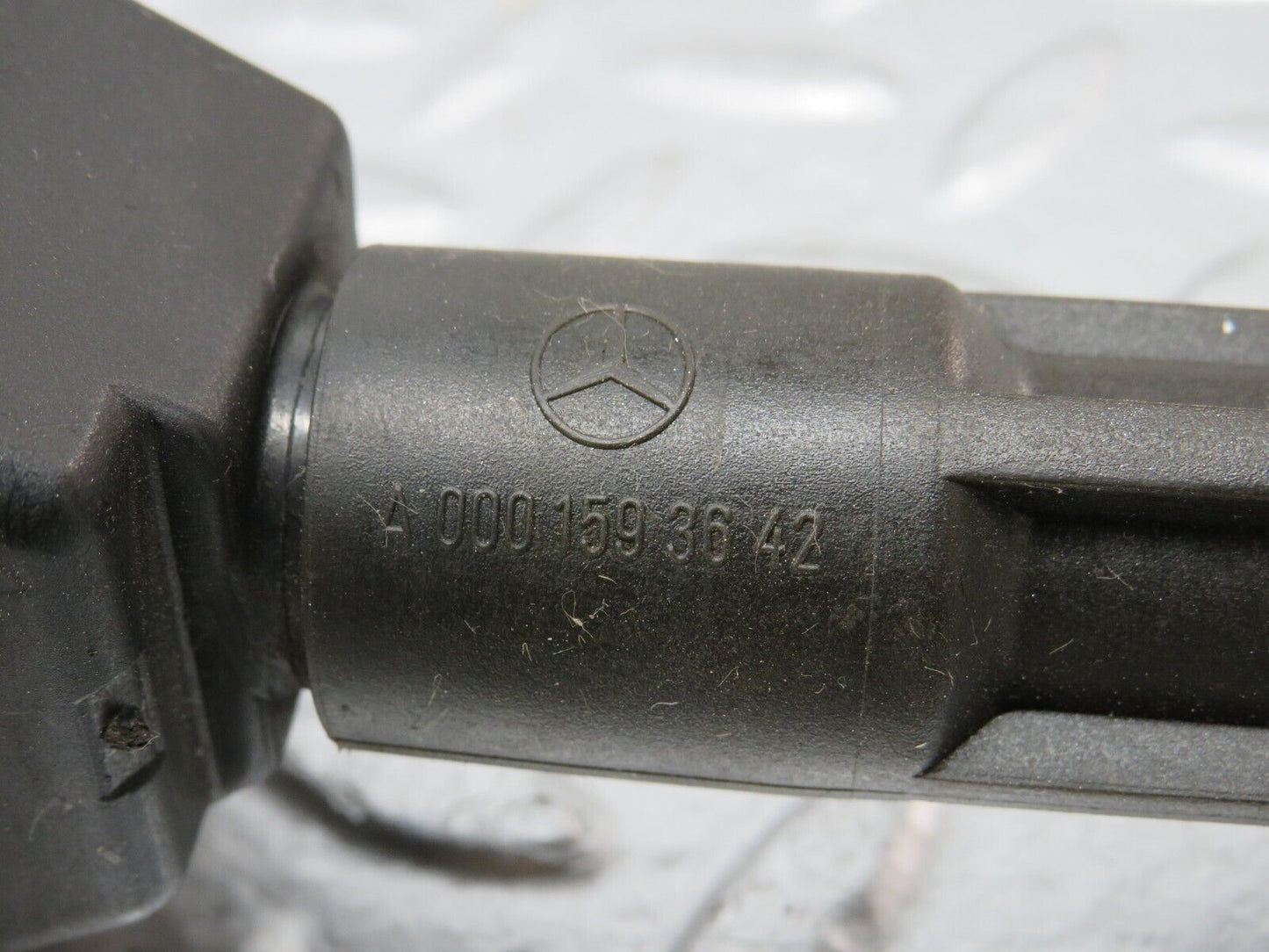 24944 Mercedes-Benz W140 S320 Ignition Coil Bosch 0001587503