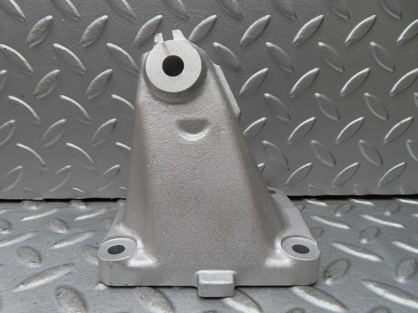 17303 Mercedes-Benz R129 300SL Coupe Engine Mount Bracket Right Side