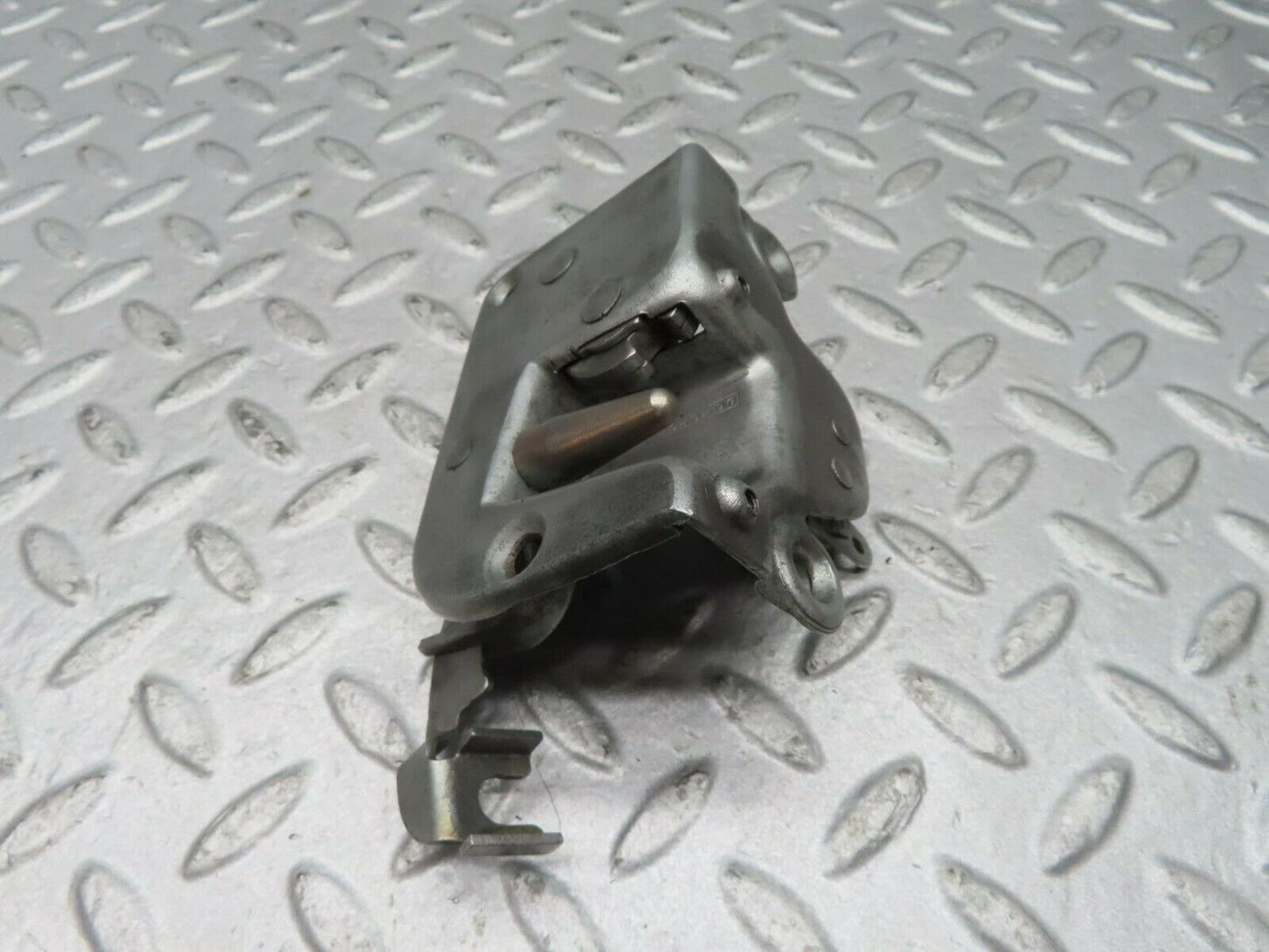 16636 Mercedes-Benz C107 380SLC Right Door Lock Mechanism