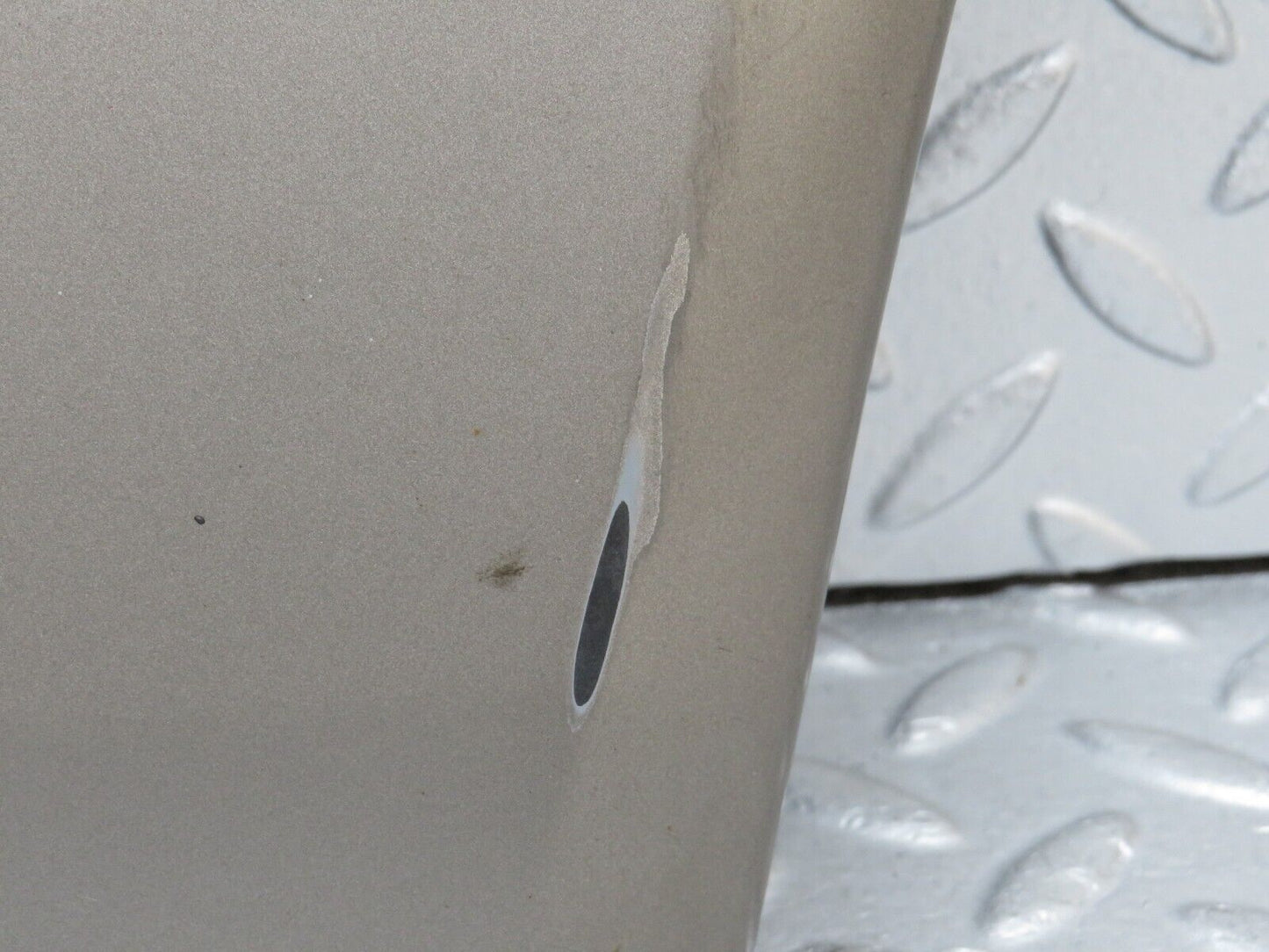 36451 Mercedes-Benz W201 190E 2.0L Front Right Fender Wing Moulding Trim 2016905440