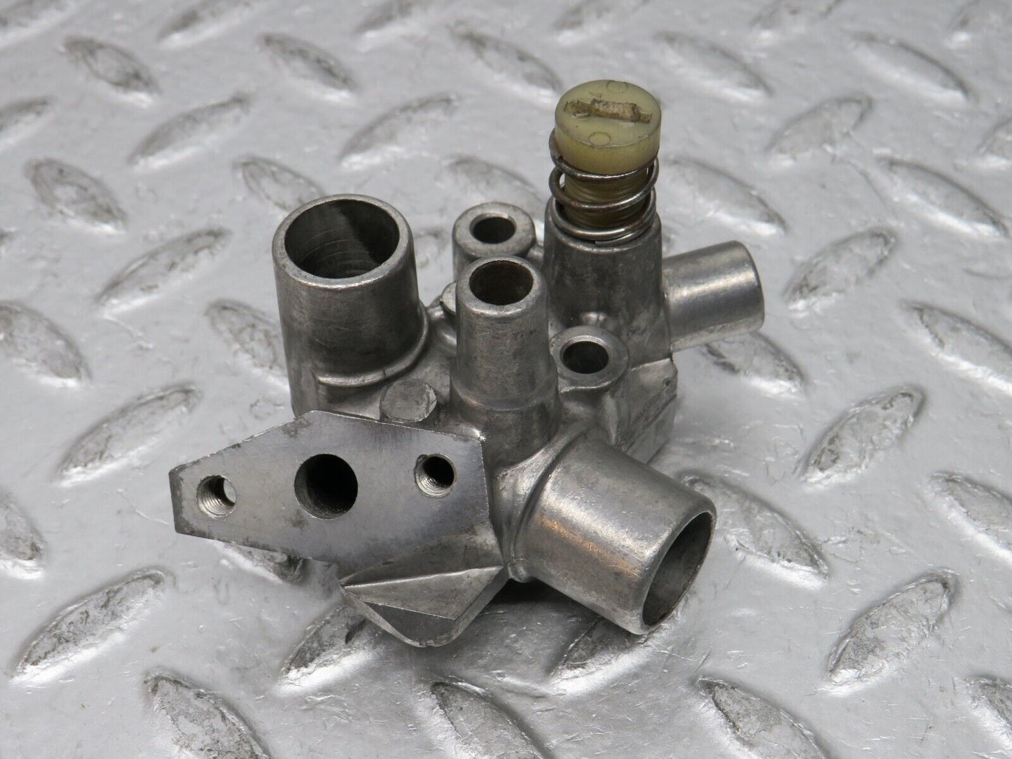 0290 Mercedes-Benz W116 Auxiliary Air Valve 1160940712