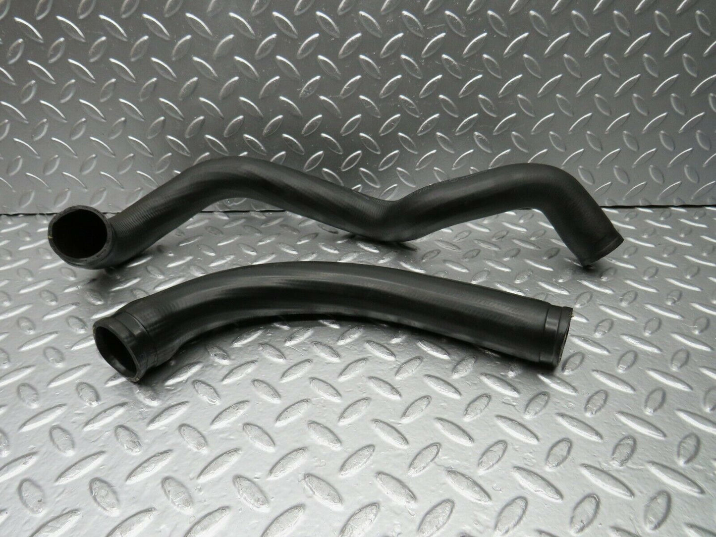 22572 Mercedes-Benz C124 E220 Coupe Radiator Hose 1245015782 1245015882