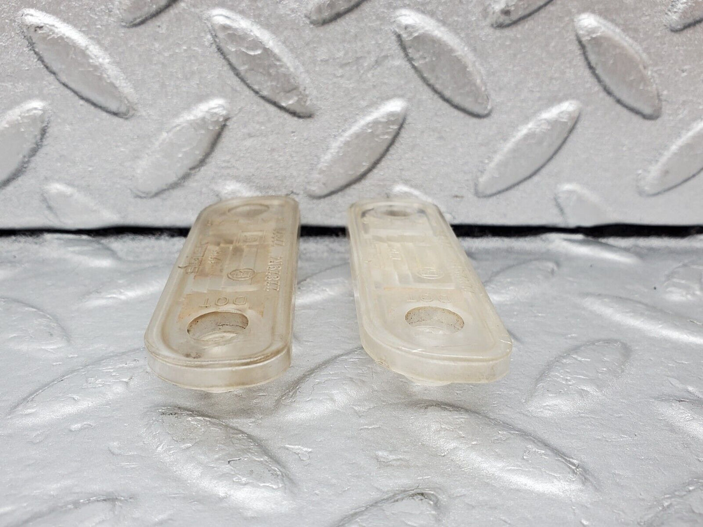 45852 Mercedes-Benz W126 420SE Number Plate Light 2X 1268200056
