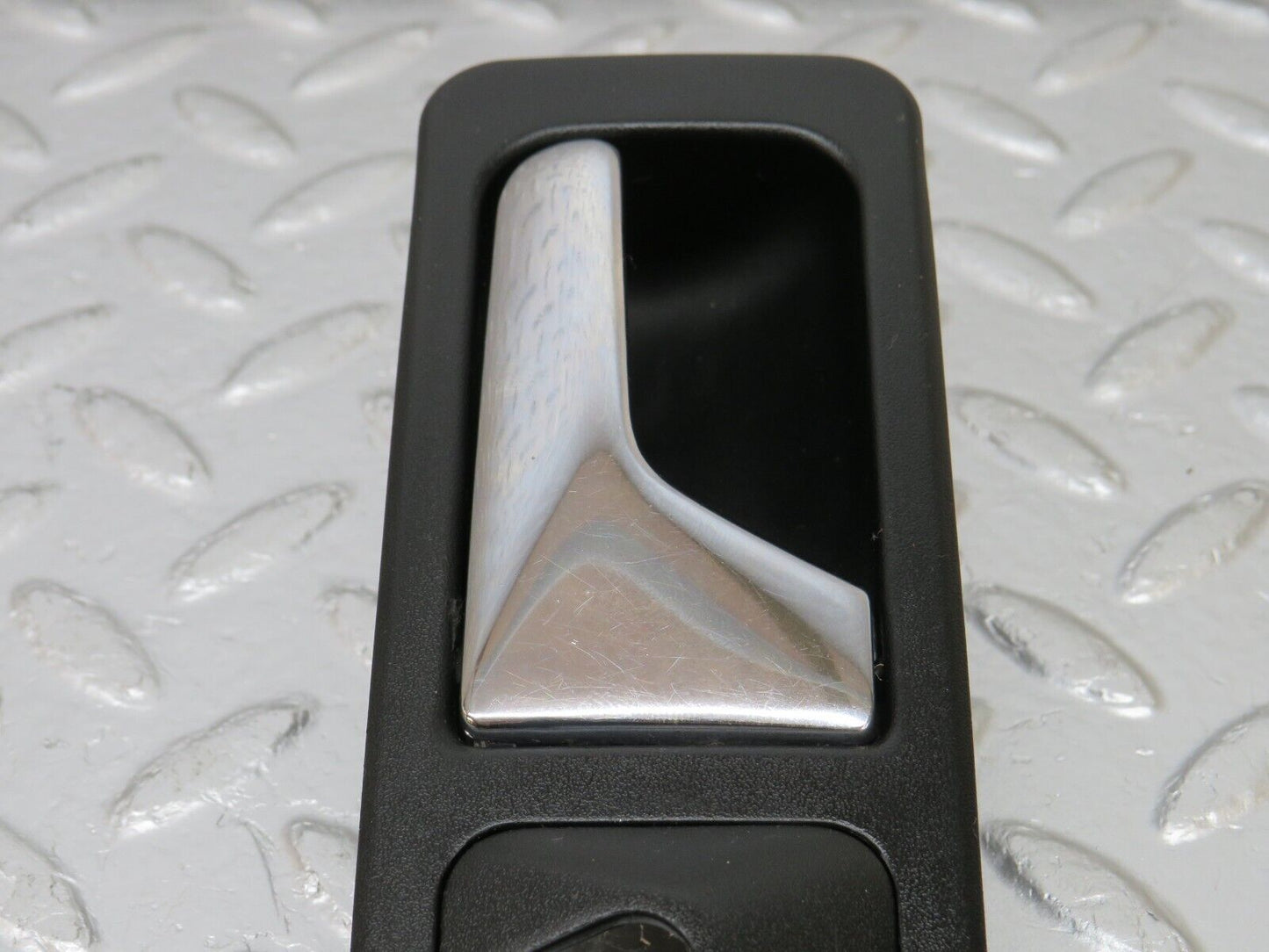 33642 Mercedes-Benz W201 190E 2.0L Right Interior Door Handle 2017660264
