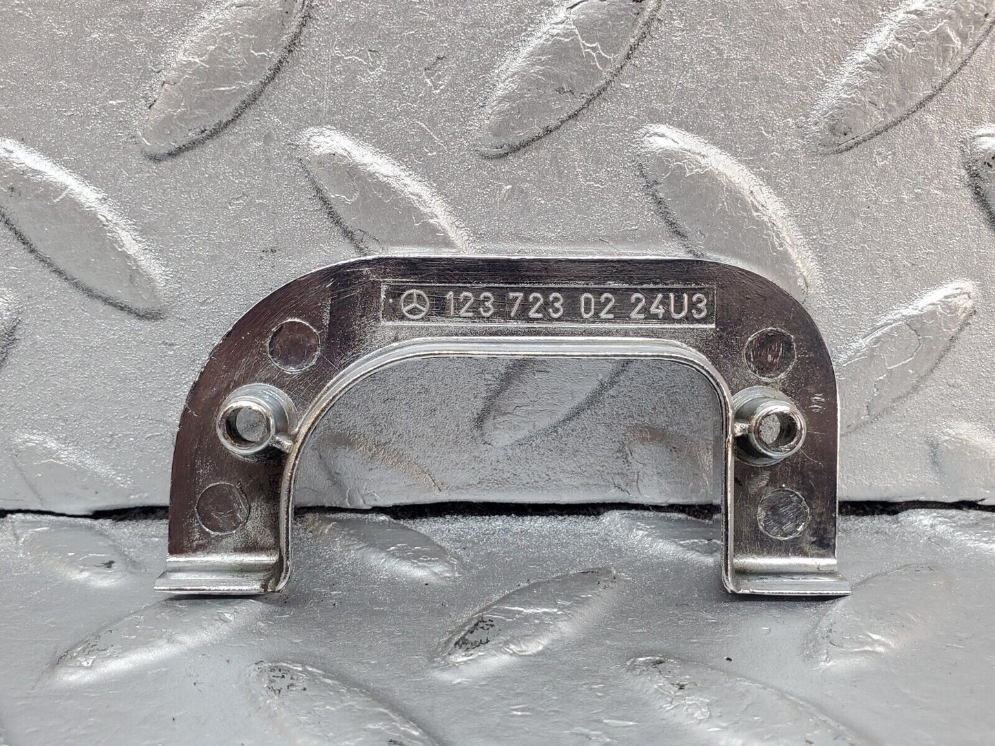 44388 Mercedes-Benz W123 280E Interior Chrome Door Latch Trim Right 1237230224