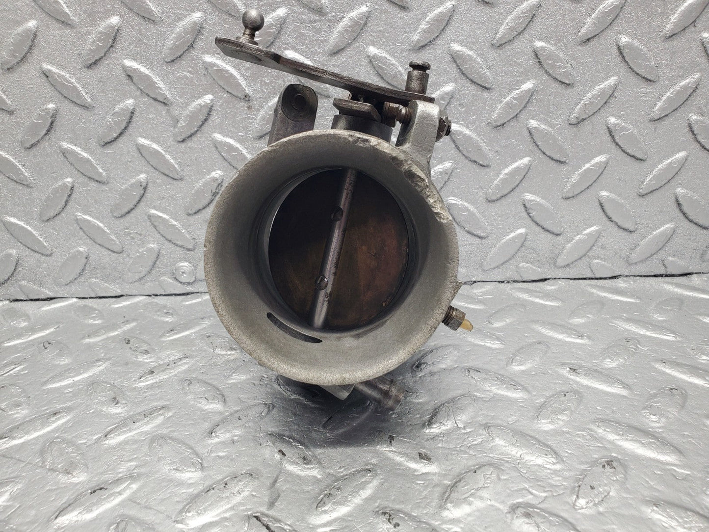 W112 throttle body valve used OEM