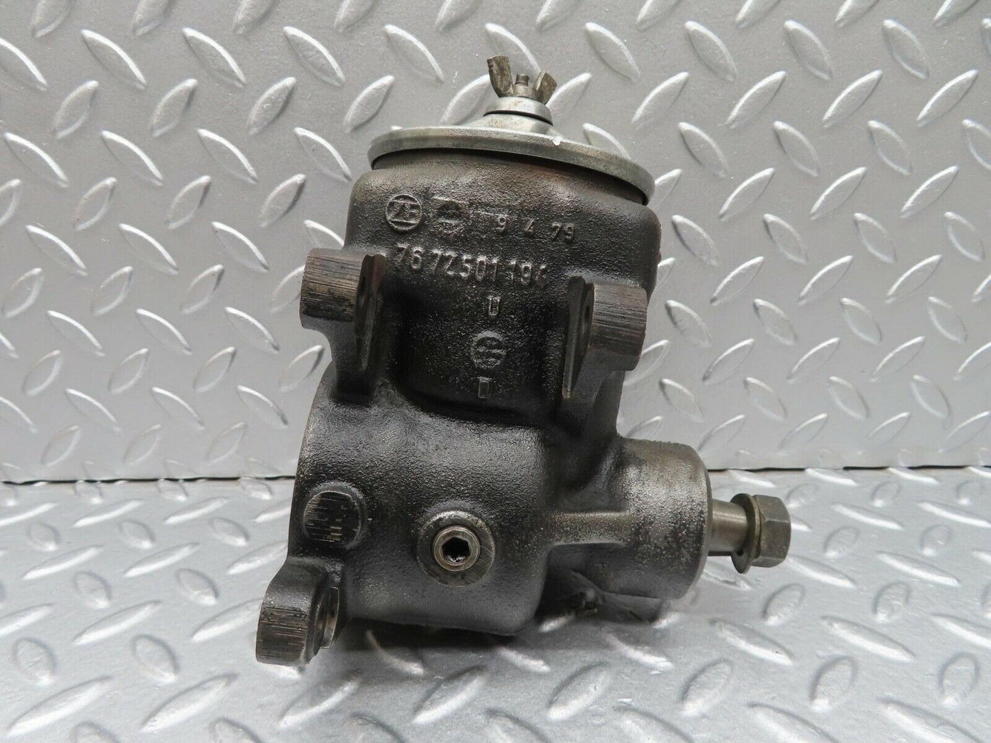 14021 Mercedes-Benz C107 280SLC Power Steering Pump 1164601780