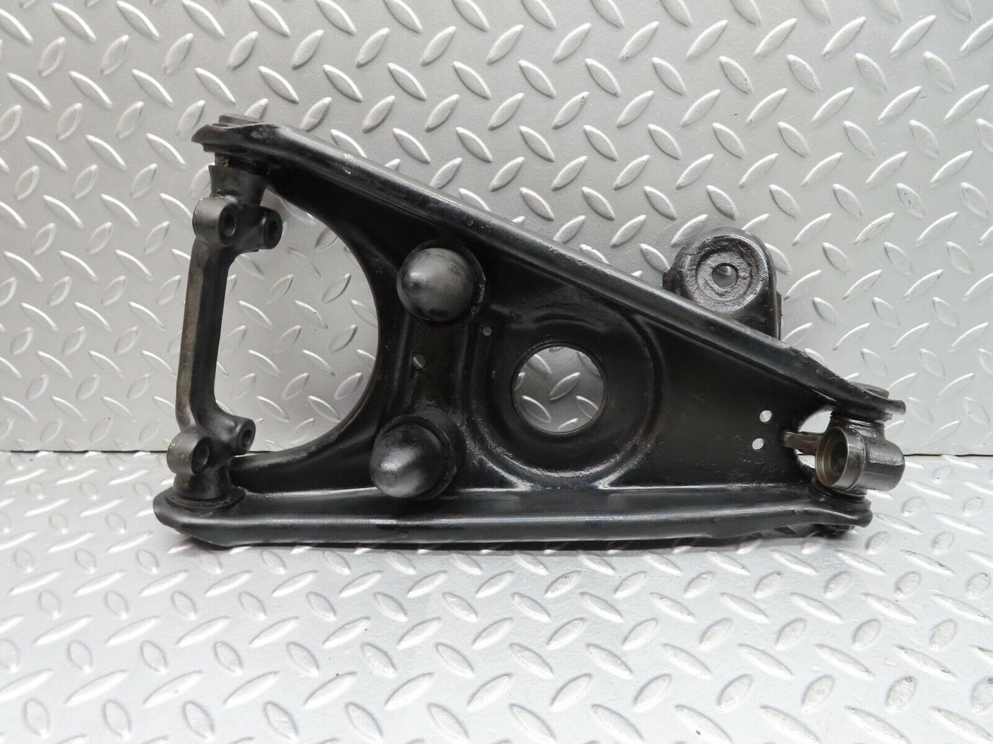 12584 Mercedes-Benz W108 280SE 3.5 Front Right Lower Control Arm