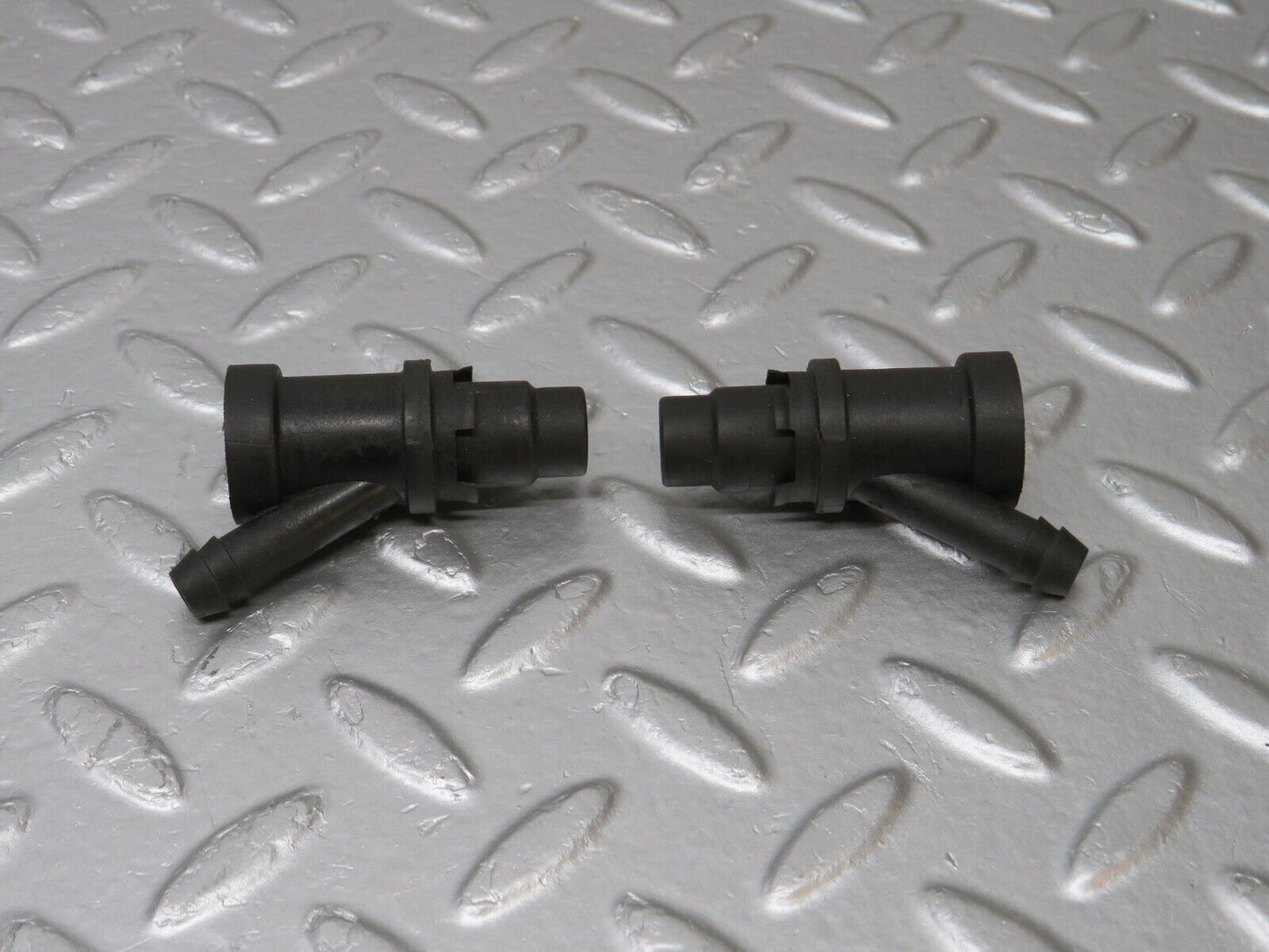40265 Mercedes-Benz R107 Fuel Injector Holder 2x