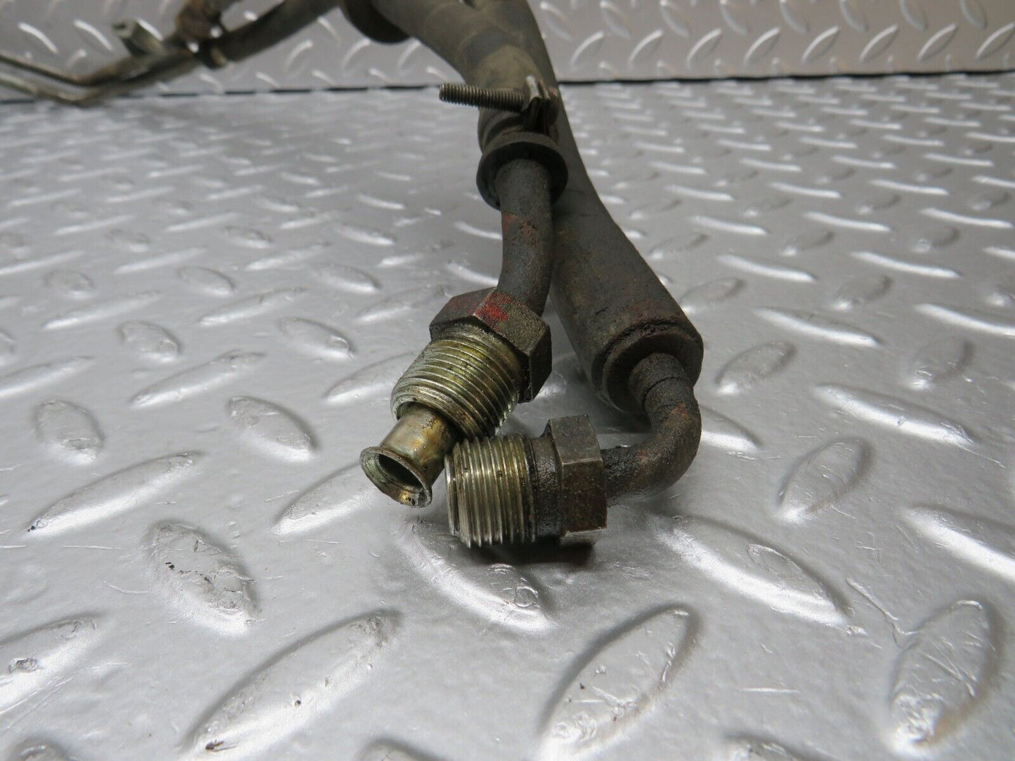 30566 Mercedes-Benz W124 230E Power Steering Pump Oil Pipe Hose