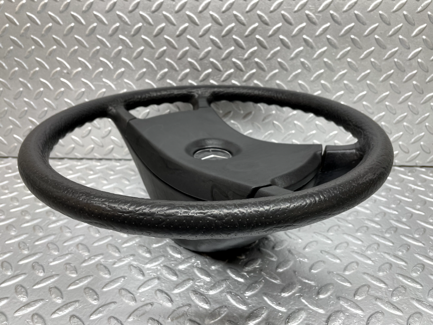 44270 Mercedes-Benz W123 280E Steering Wheel 1264640017
