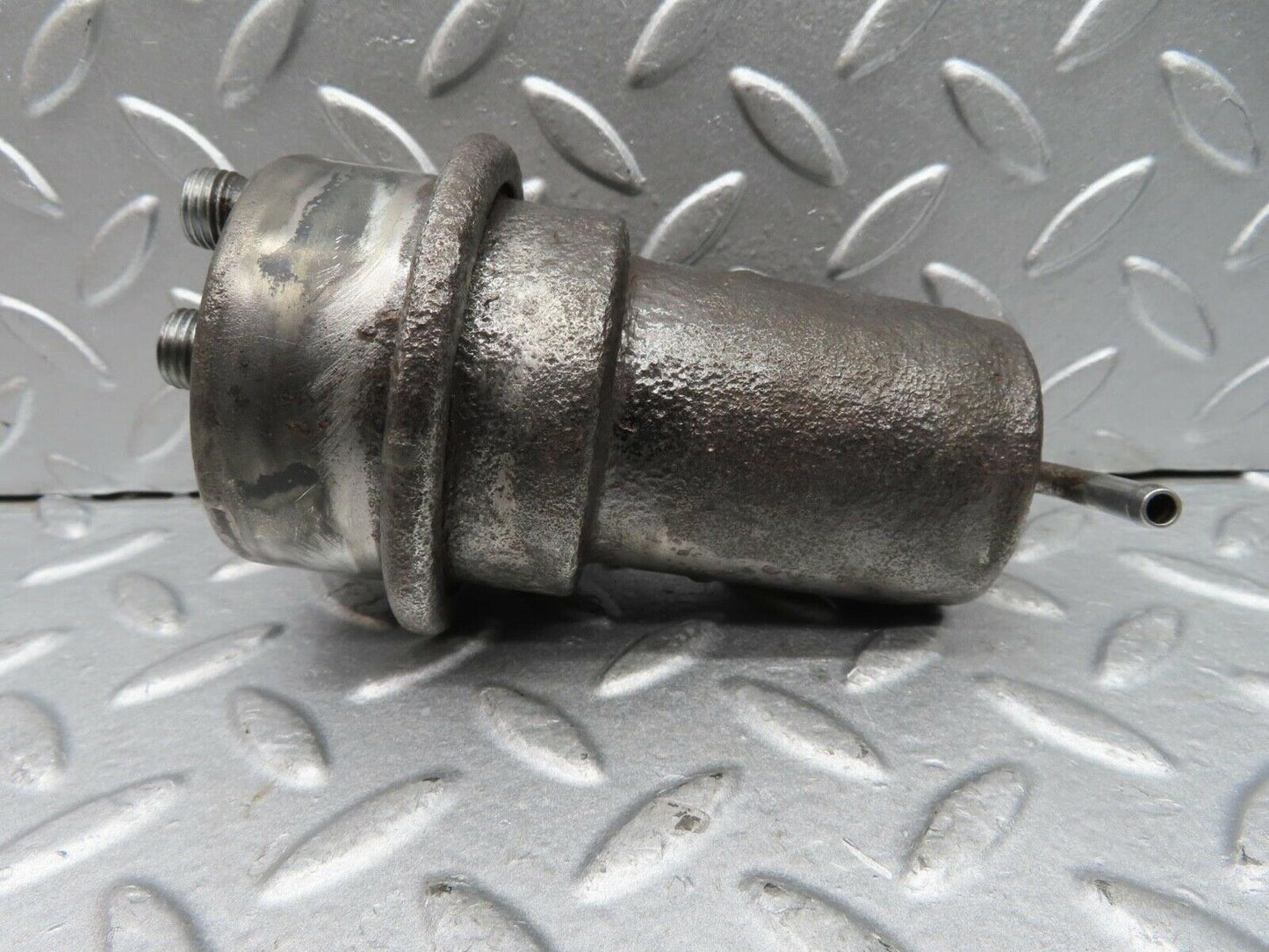 14436 Mercedes-Benz W116 350SE Fuel Pressure Regulator Bosch 0438170004