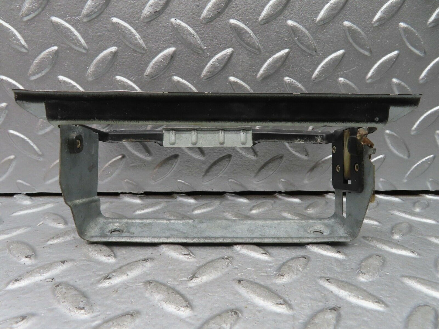 21185 Mercedes-Benz W123 230E Centre Console Ashtray Frame