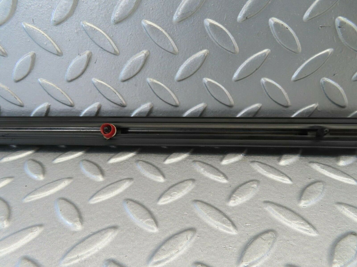 10898 Mercedes-Benz W123 230E Rear Right Door Centre Moulding Trim
