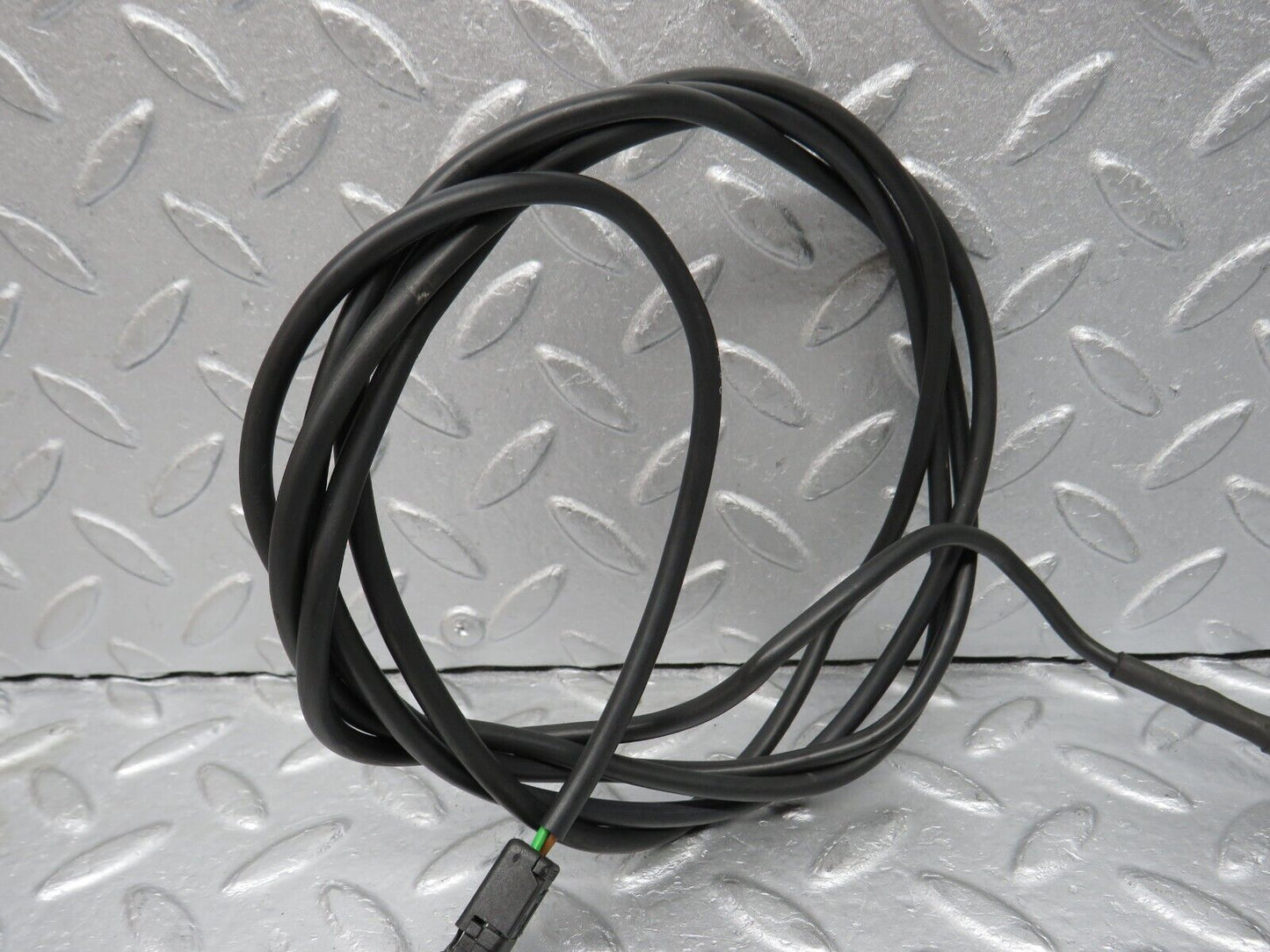 38030 Mercedes-Benz A124 320E Cabriolet Temperature Sensor 0085423117