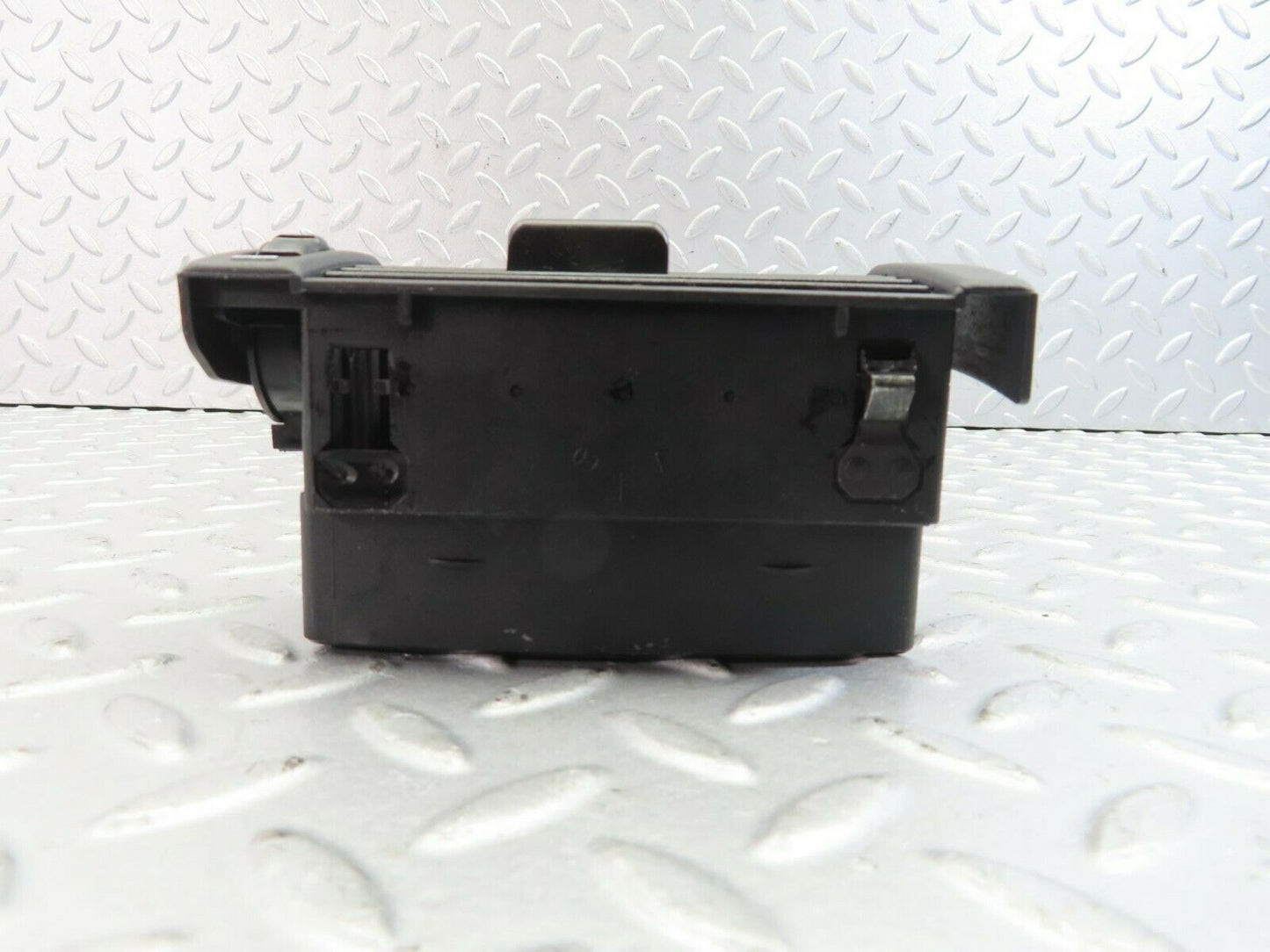 9398 Mercedes-Benz C124 300CE Coupe Dashboard Air Vent Left