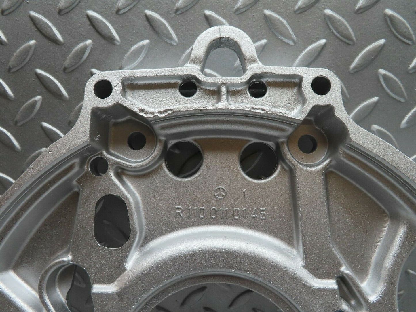 4791 Mercedes-Benz W114 280CE Coupe Gearbox Flange 1100110145
