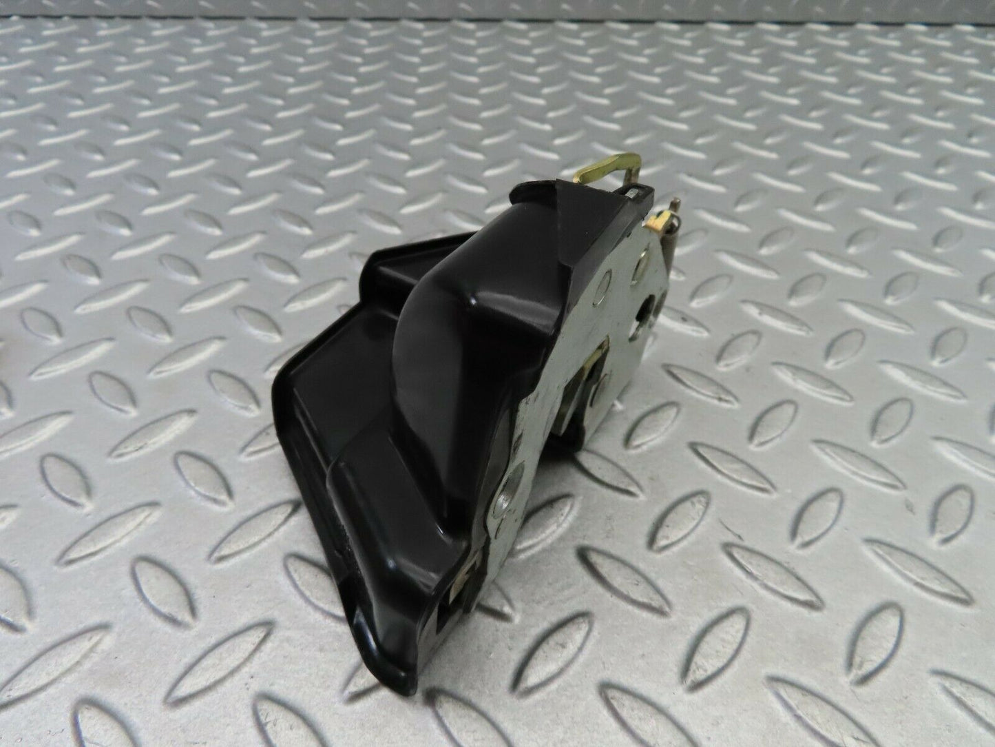 6119 Mercedes-Benz W126 380SE Rear Right Door Lock Mechanism