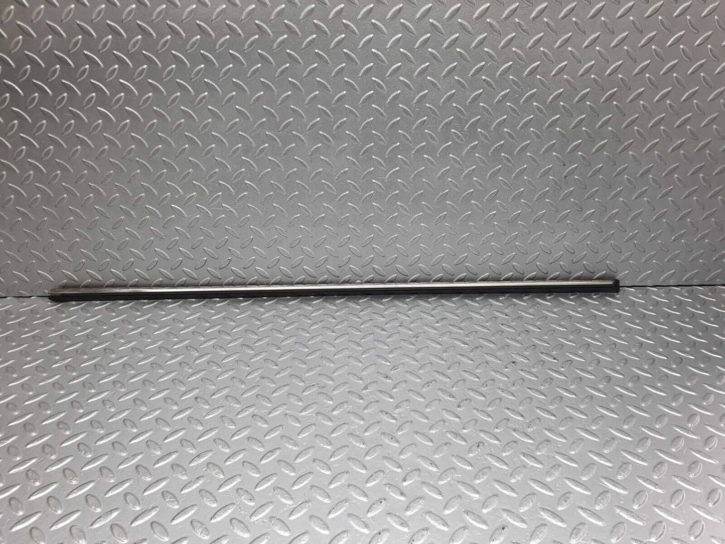 43455 Mercedes-Benz W108 280SE Front Right Door Centre Moulding Trim