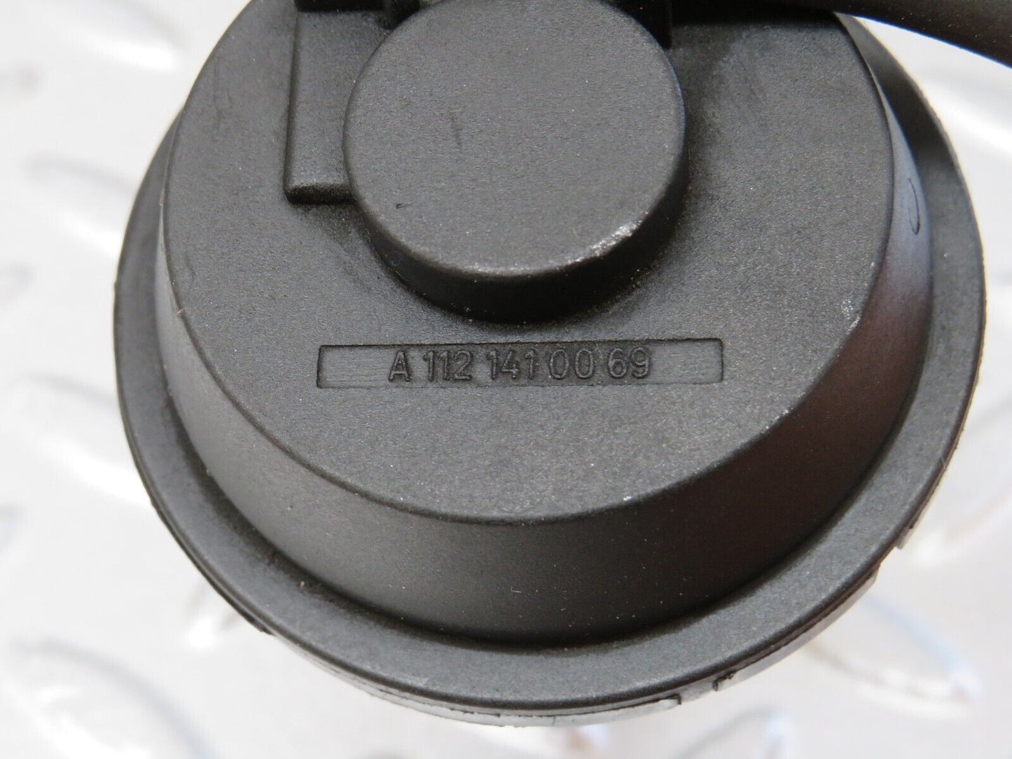 35064 Mercedes-Benz W210 320E Vacuum Valve 1121410069