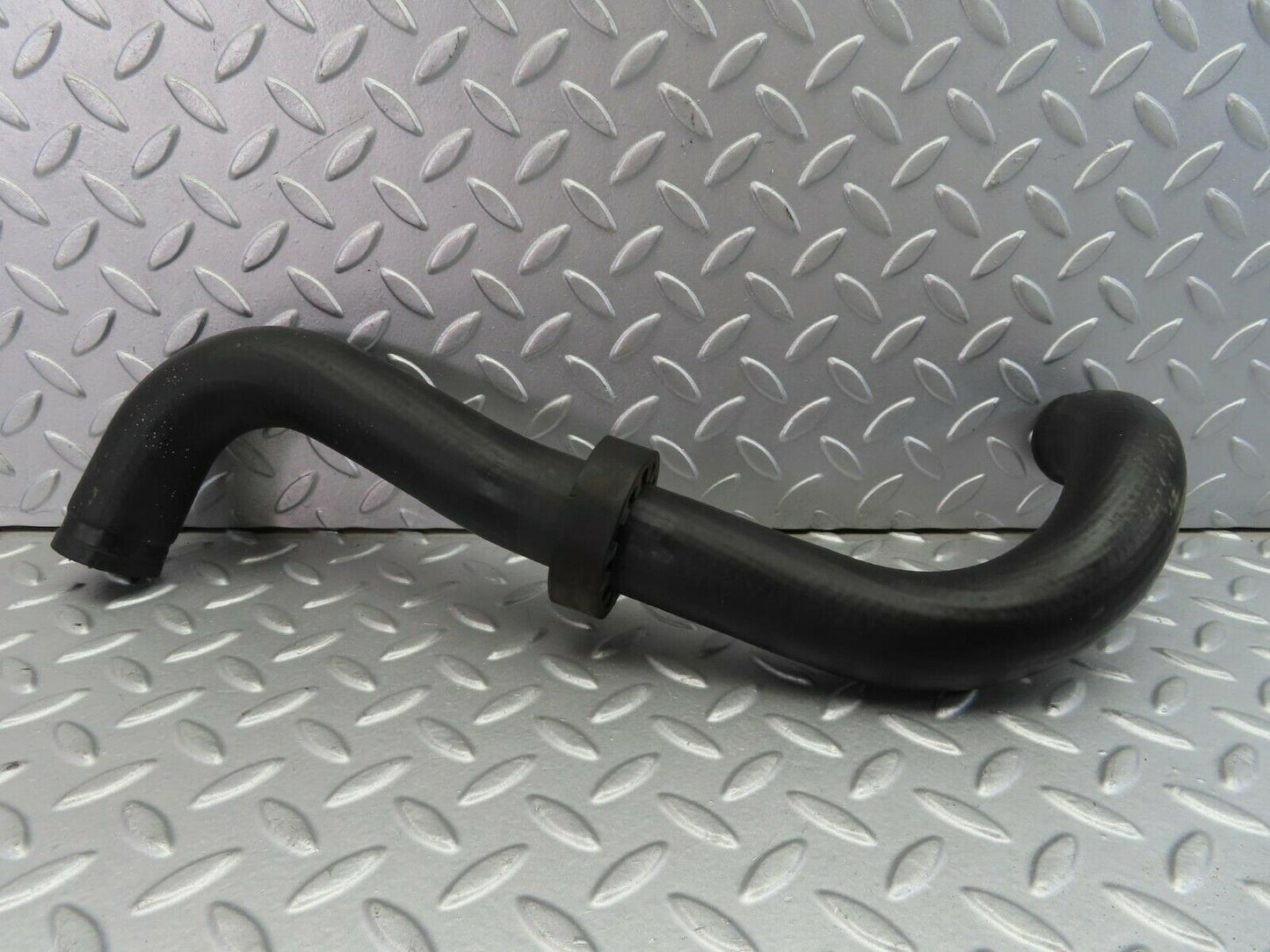 7533 Mercedes-Benz S123 230TE Wagon Radiator Cooling Hose 1235012582