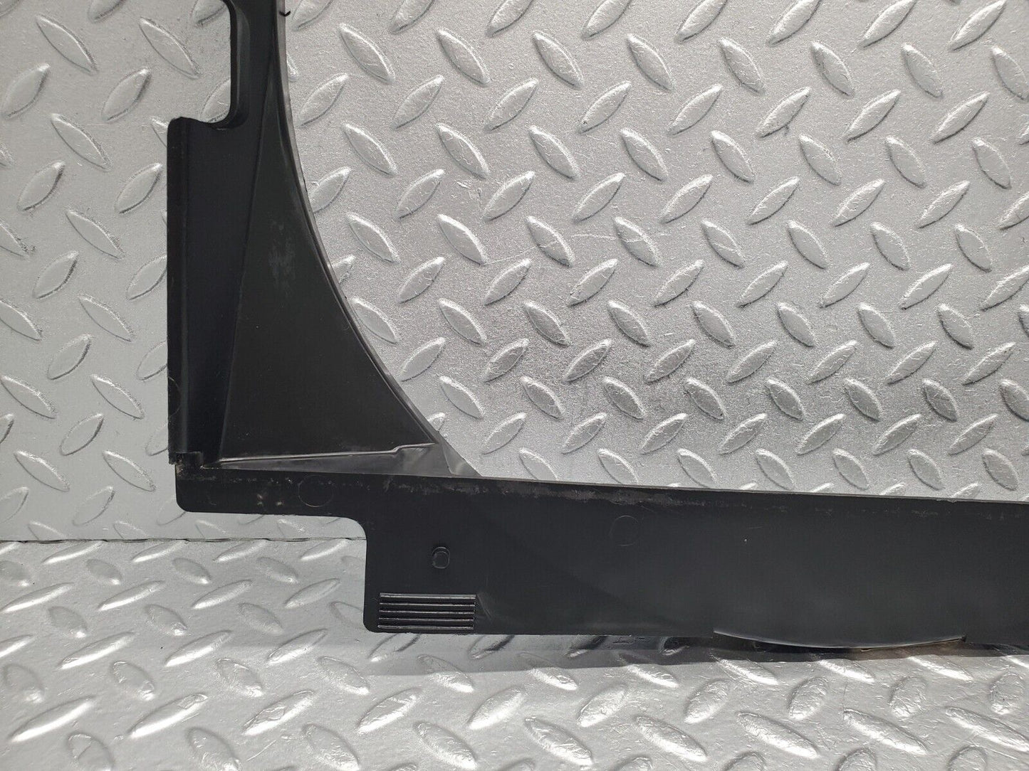 46406 Mercedes-Benz C123 280CE Coupe Radiator Fan Shroud Cover 1235051655