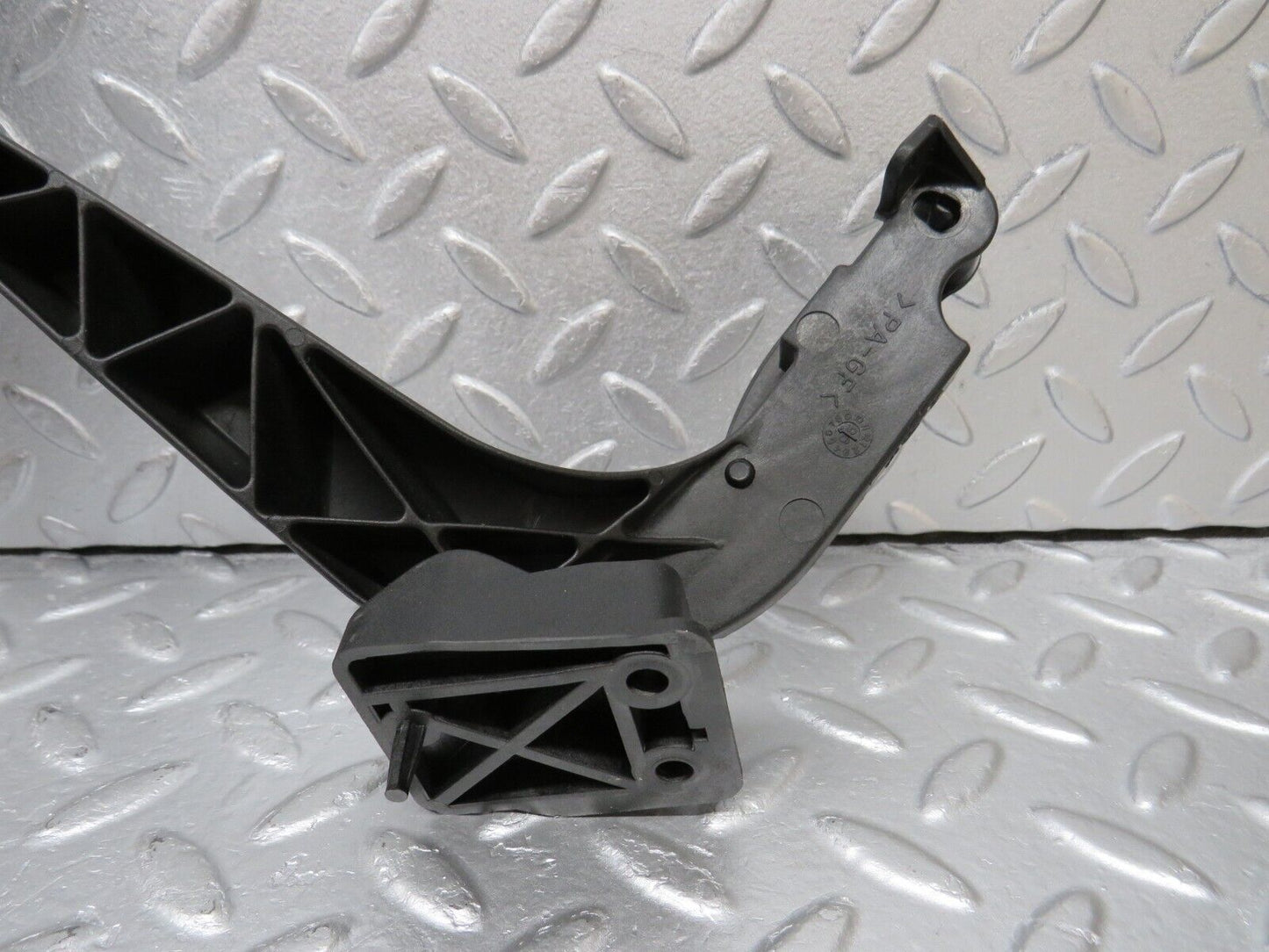 39500 Mercedes-Benz R129 320SL Coupe Accelerator Pedal 1293010620 1293010001 1293010382