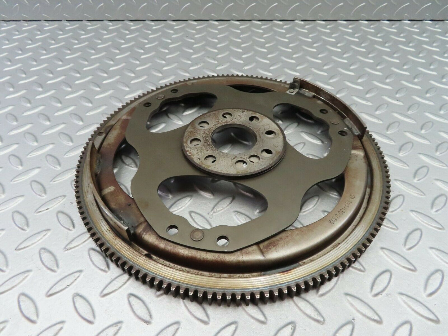 6815 Mercedes-Benz S124 E220 Wagon Flywheel 1110300112