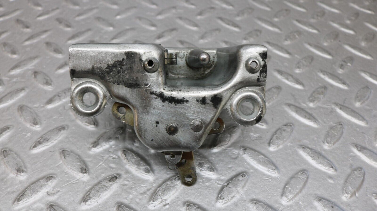 37267 Mercedes-Benz W109 300SEL Front Left Door Lock Mechanism