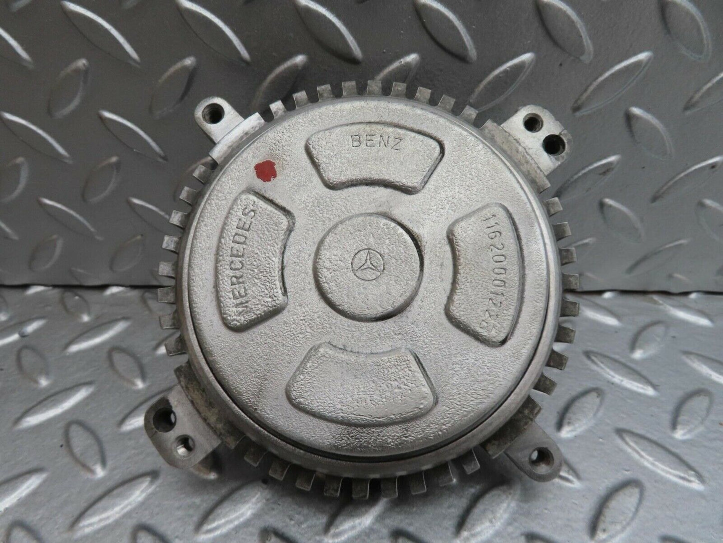 13720 Mercedes-Benz R107 450SL Engine Cooling Fan Clutch 1162000122