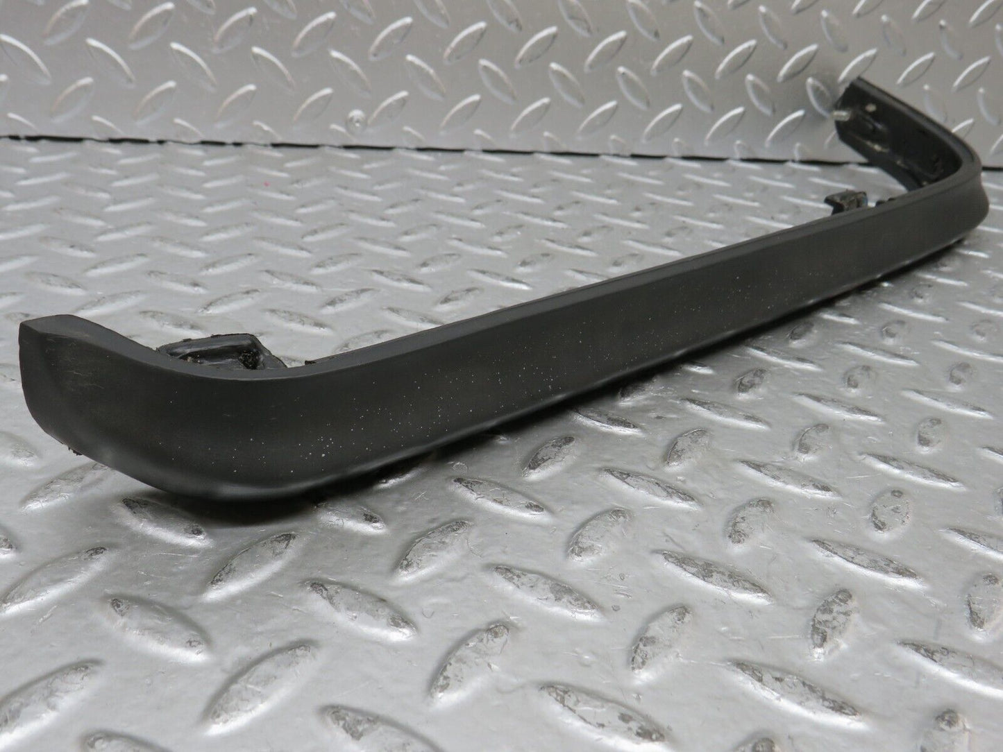 28063 Mercedes-Benz W123 280E Tail Light Moulding Trim Right Side