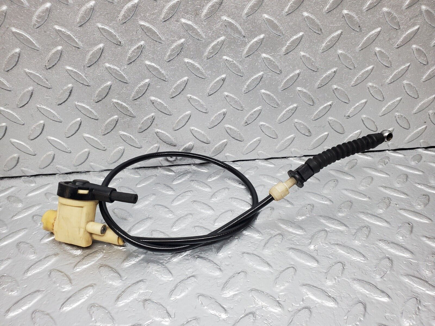 45497 Mercedes-Benz W124 260E Automatic Gearbox Cable 722.409