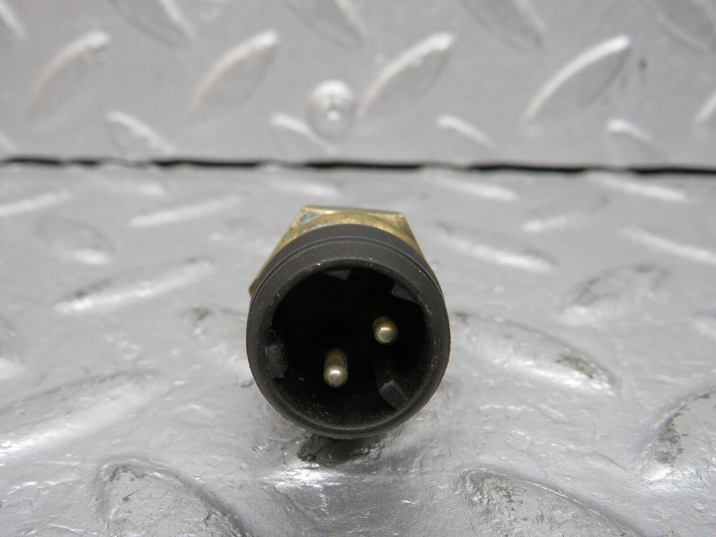 38663 Mercedes-Benz R129 280SL Coolant Temperature Sensor Beru 0095423517
