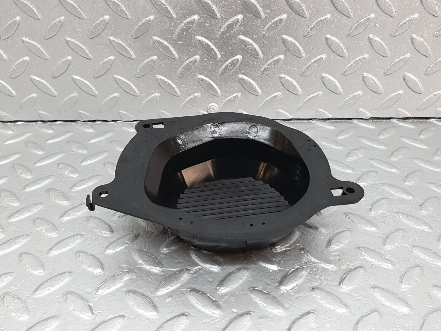 41742 Mercedes-Benz W202 C200 Front Right Door Speaker Cover 2028270683