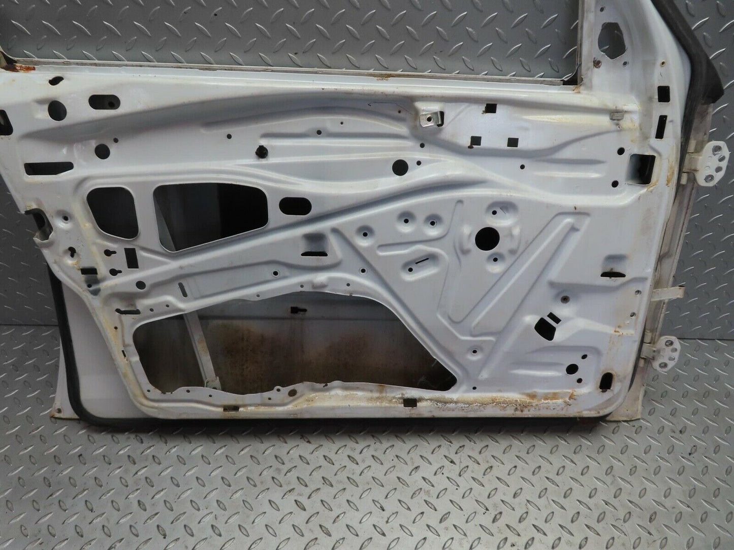 16210 Mercedes-Benz W124 260E Front Left Door