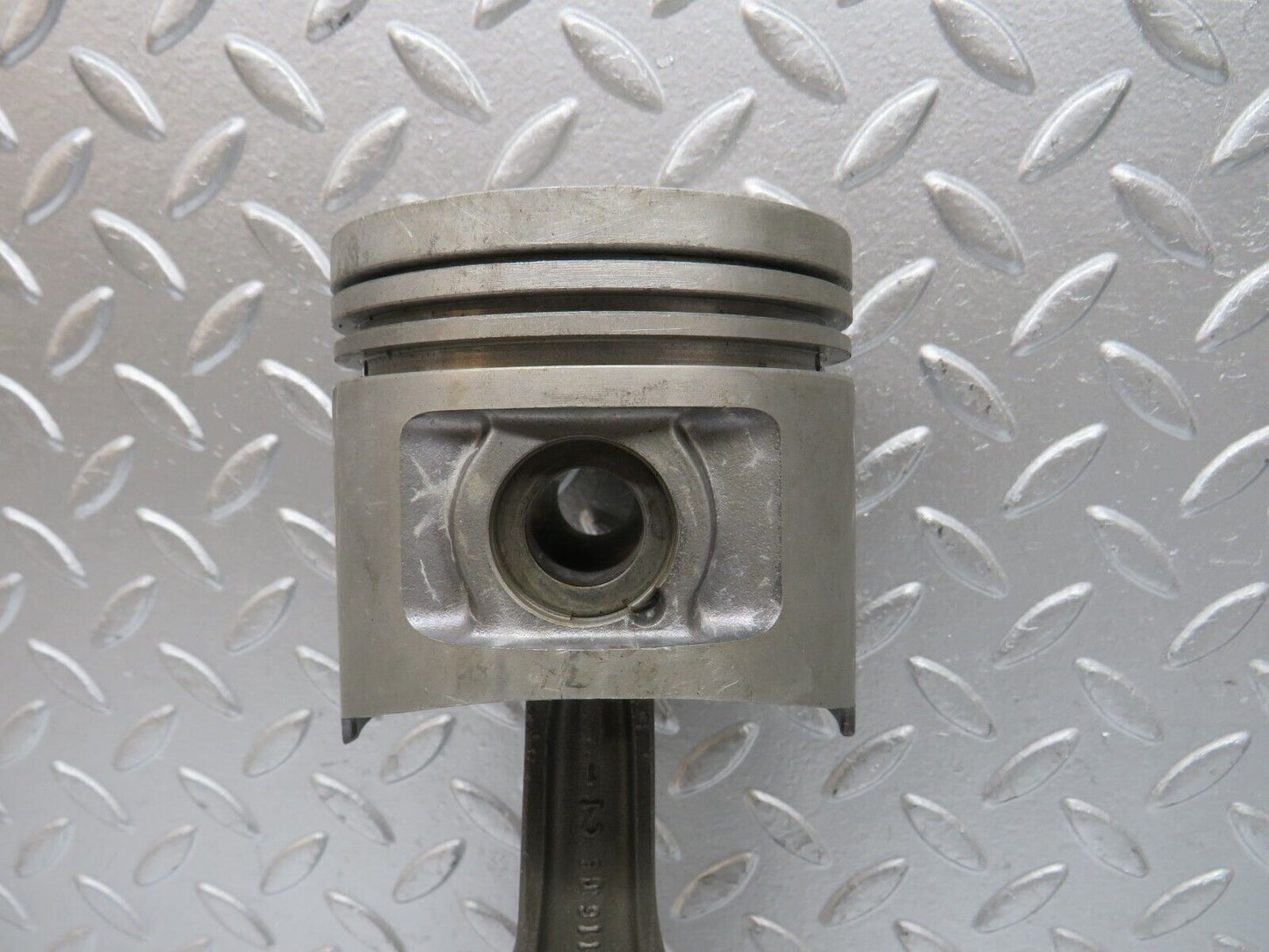 0002 Mercedes-Benz W116 350SE Piston With Connecting Rod 92.00 mm