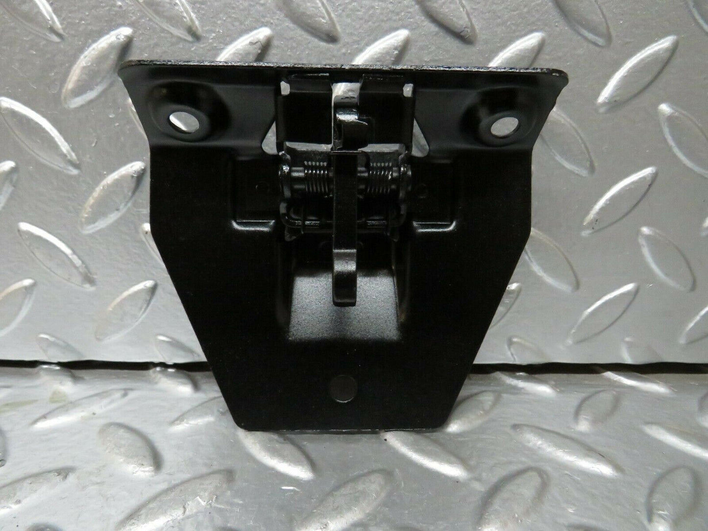 23837 Mercedes-Benz C107 450SLC Coupe Trunk Boot Lock Latch 1137500285