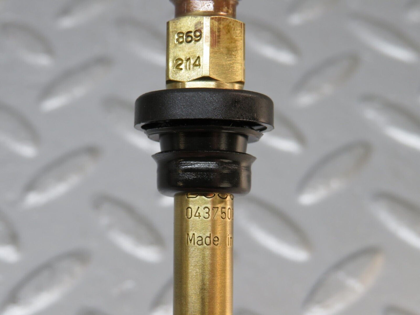 34474 Mercedes-Benz C126 380SEC Coupe Fuel Injector Bosch 0437502047